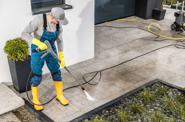 Best Commercial Pressure Washing  in Shawano, WI